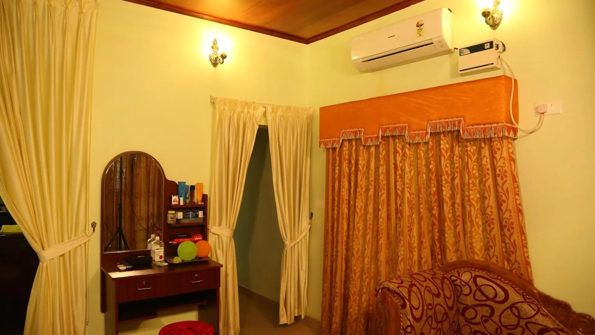 ***  Samsara Harmony Beach Resort Varkala Indien
